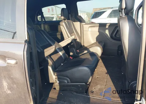 2018 Dodge Grand Caravan Sxt z USA, uszkodzony, nr VIN 2C4RDGCG8JR159899